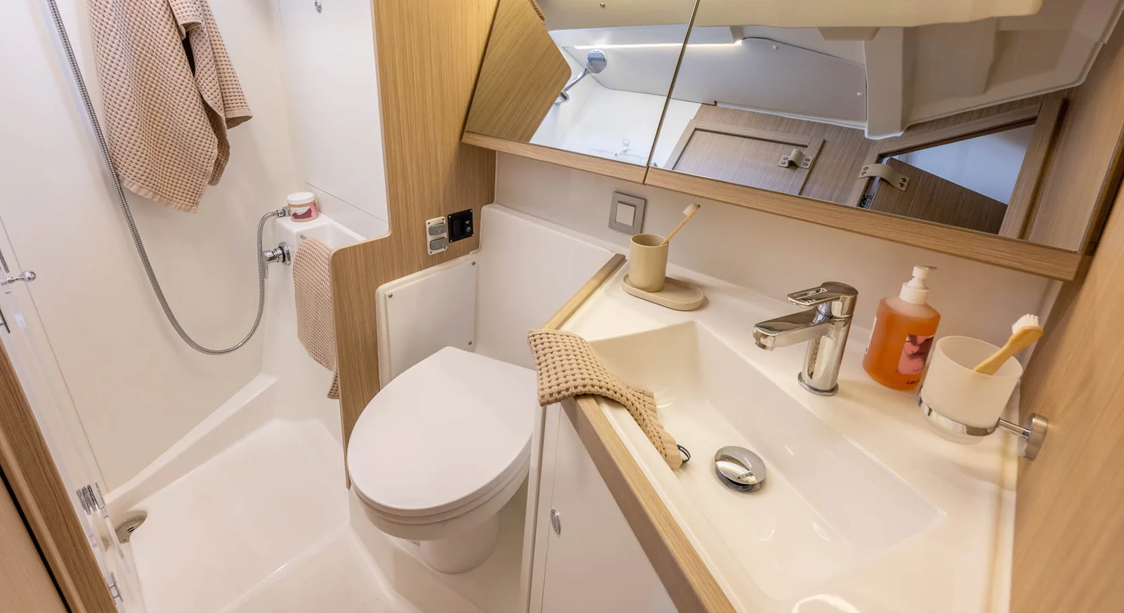 Yacht BENETEAU Oceanis  47 - One Day - Foto 1