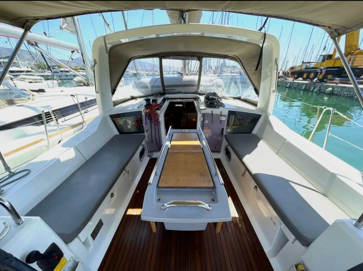 Yacht BENETEAU Oceanis 41.1 - Black Lion - Foto 1