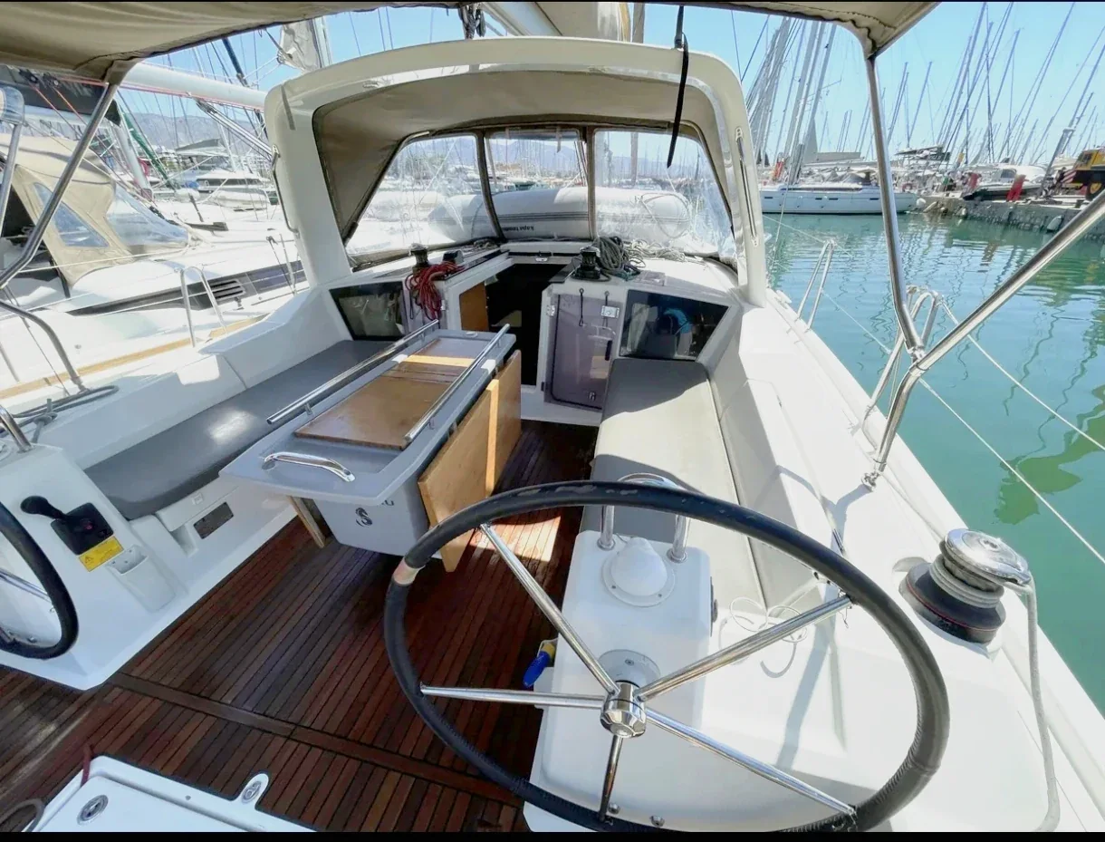 Yacht BENETEAU Oceanis 41.1 - Black Lion - Foto 1