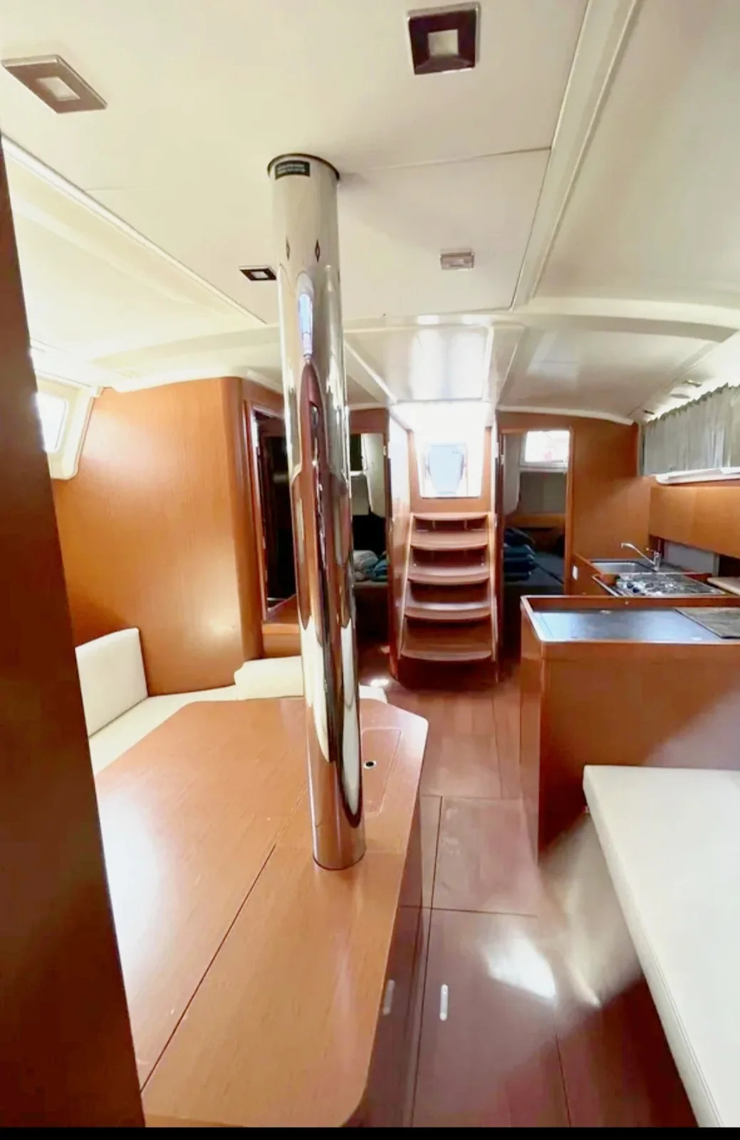 Yacht BENETEAU Oceanis 41.1 - Black Lion - Foto 1