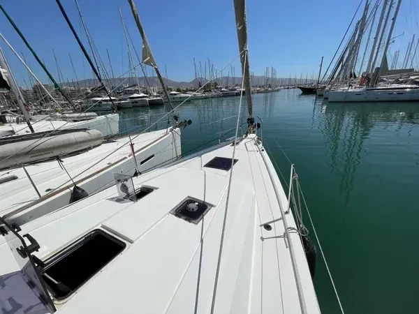 Yacht BENETEAU Oceanis 41.1 - Black Lion - Foto 1