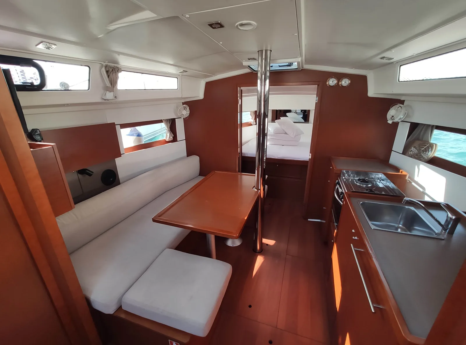 Yacht BENETEAU Oceanis 38.1 - Citrea - Foto 1