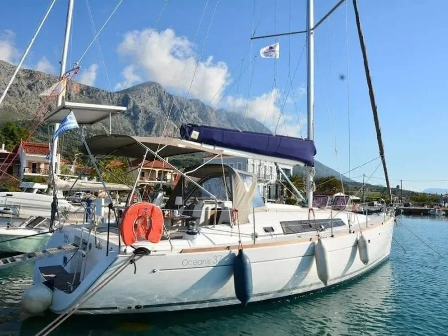 Yacht BENETEAU Oceanis 37 - Maria - Foto 1
