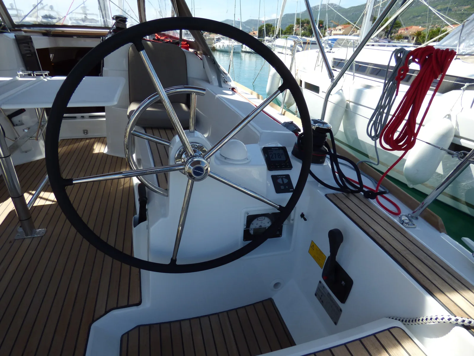 Yacht JEANNEAU Sun Odyssey 389 - Vacskamati - Foto 1