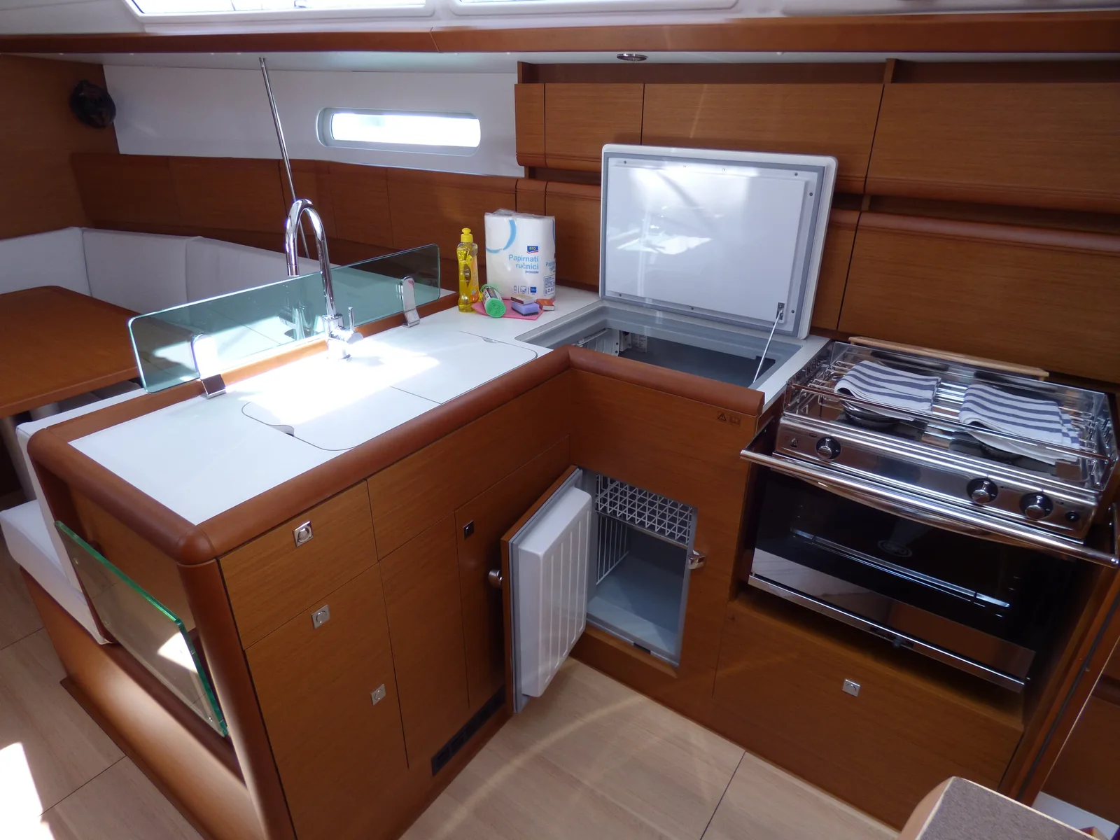 Yacht JEANNEAU Sun Odyssey 389 - Vacskamati - Foto 1
