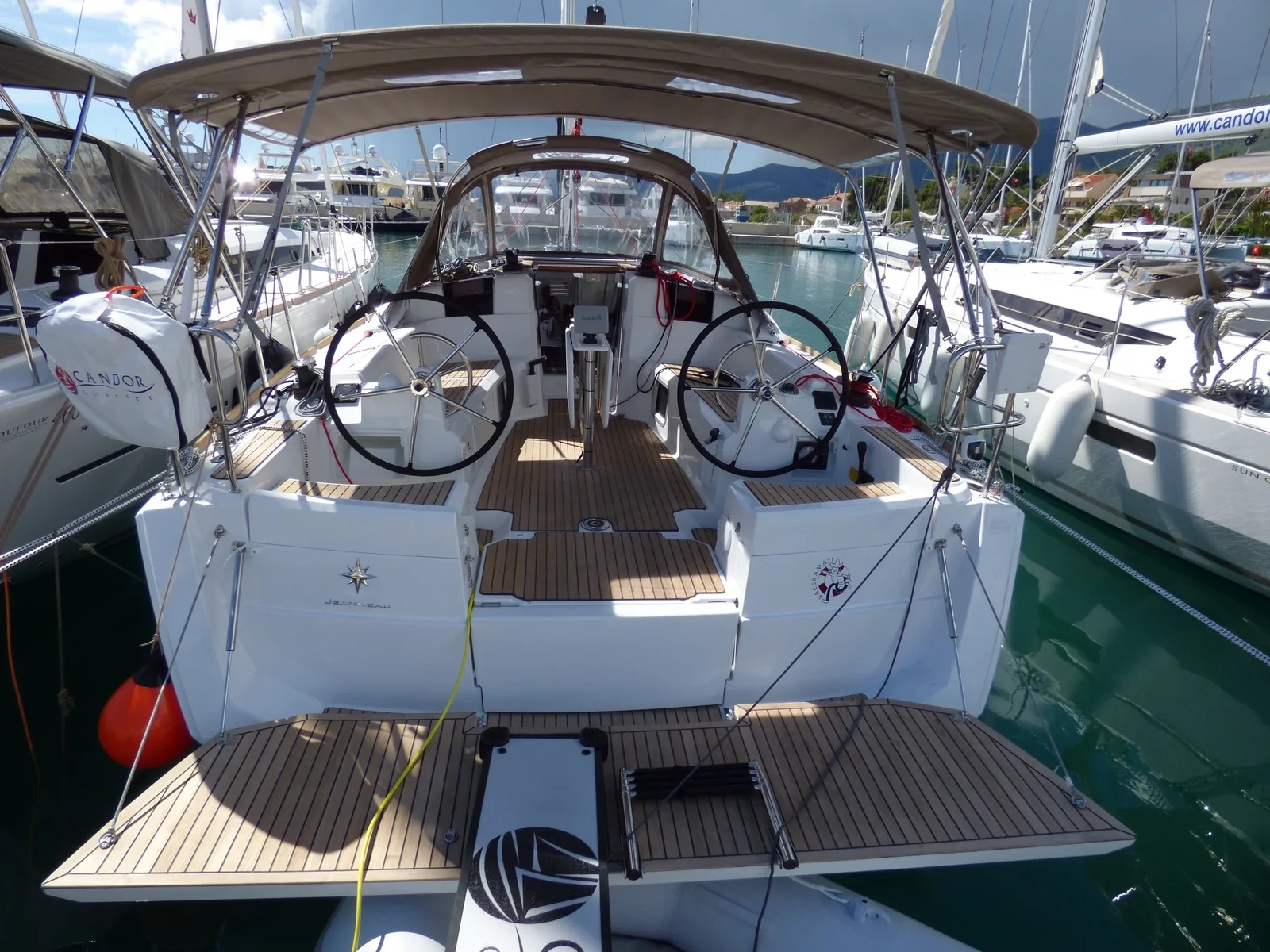Yacht JEANNEAU Sun Odyssey 389 - Vacskamati - Foto 1