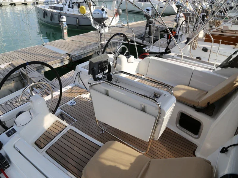 Yacht JEANNEAU Sun Odyssey 419 - Kandur II - Foto 1