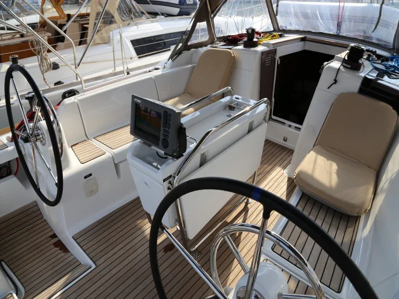 Yacht JEANNEAU Sun Odyssey 419 - Kandur II - Foto 1