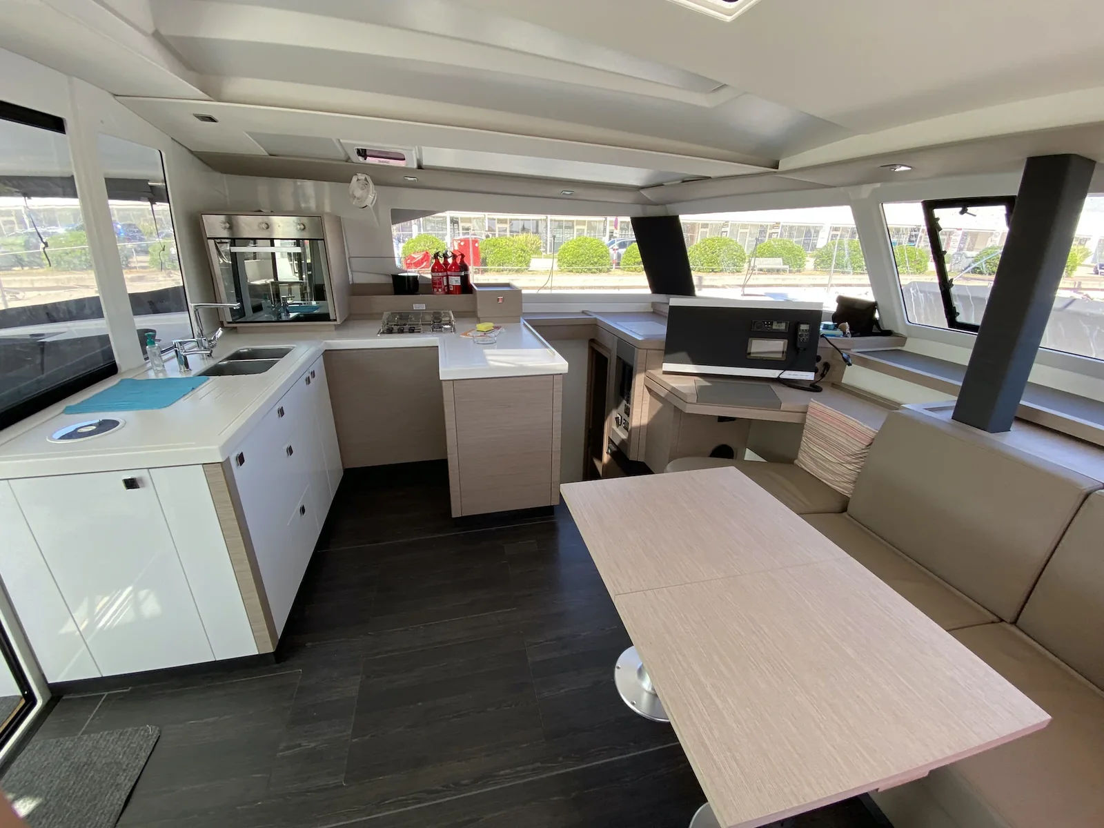Yacht FOUNTAINE PAJOT Astrea 42 - Vespera - Foto 1
