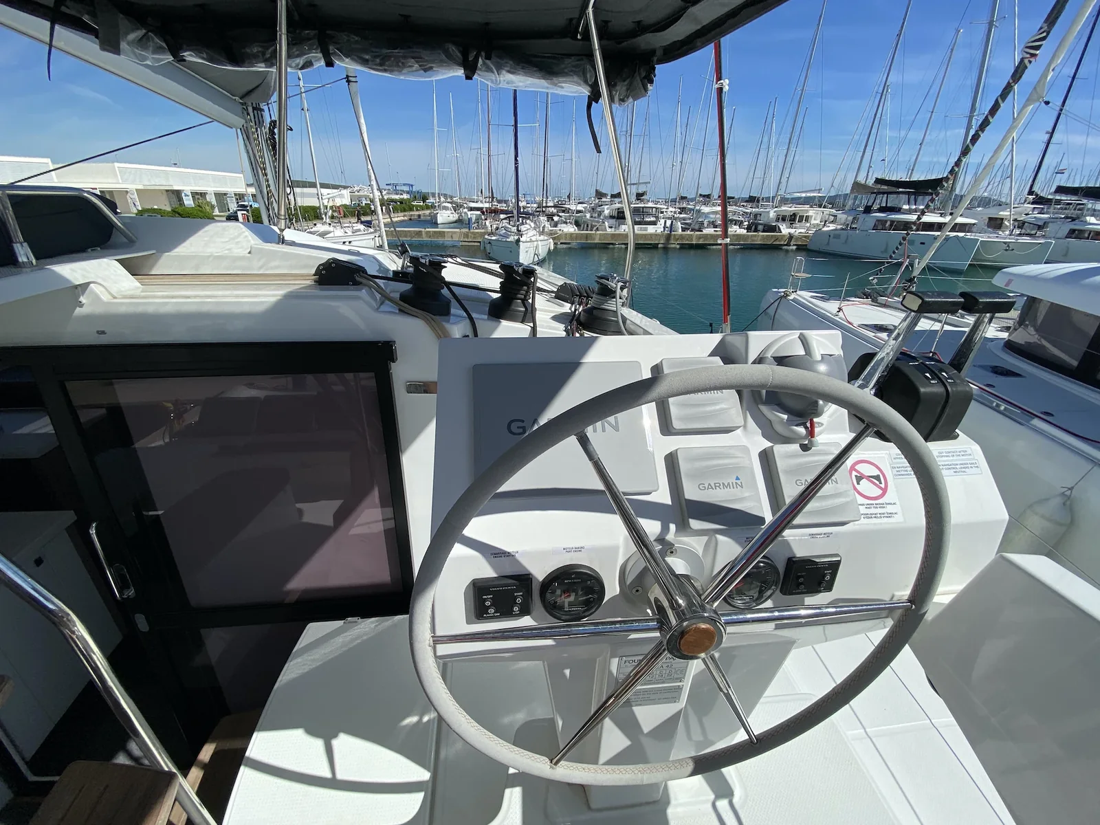 Yacht FOUNTAINE PAJOT Astrea 42 - Vespera - Foto 1