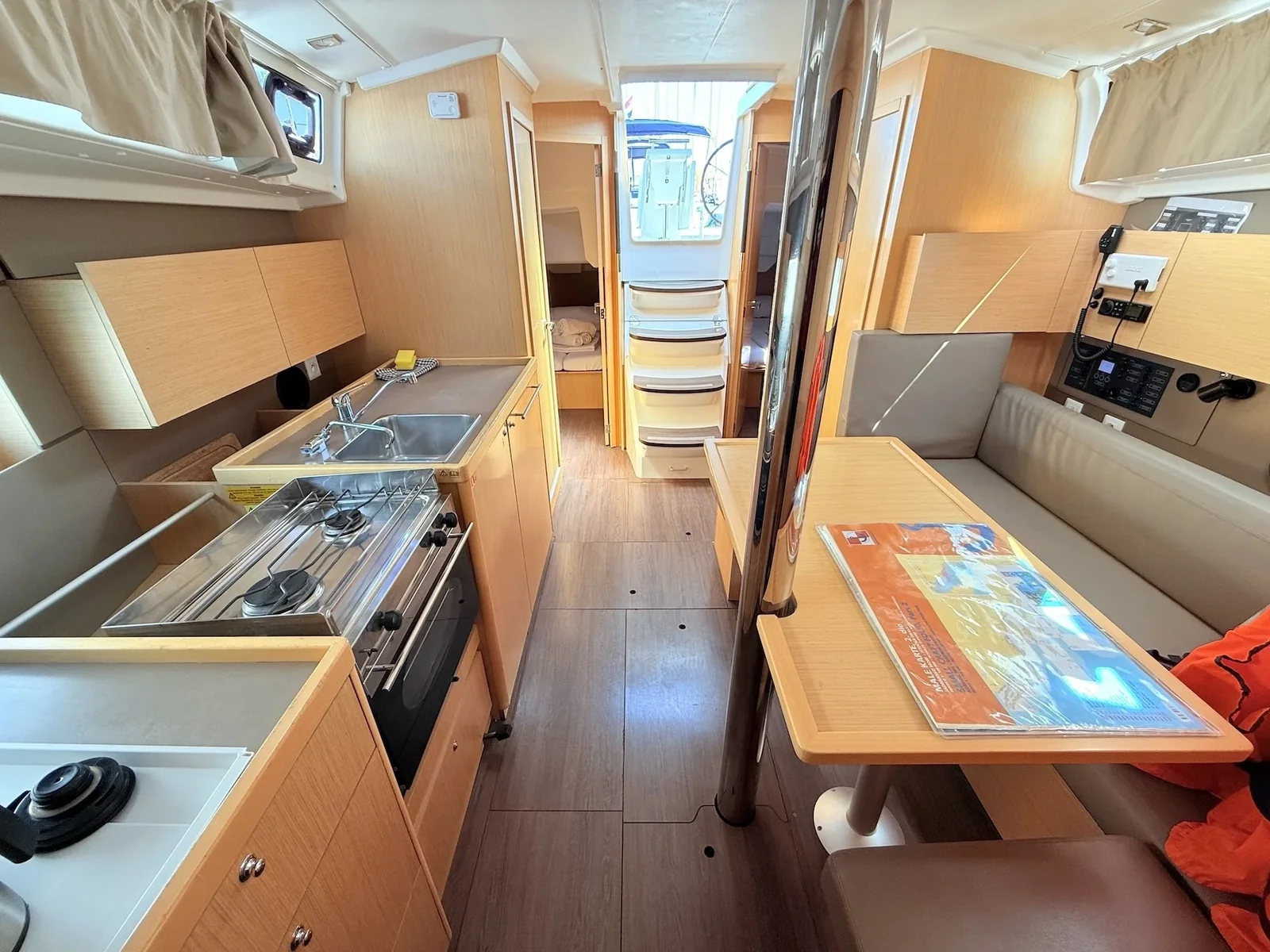 Yacht BENETEAU Oceanis 38.1 - Foxy - Foto 9