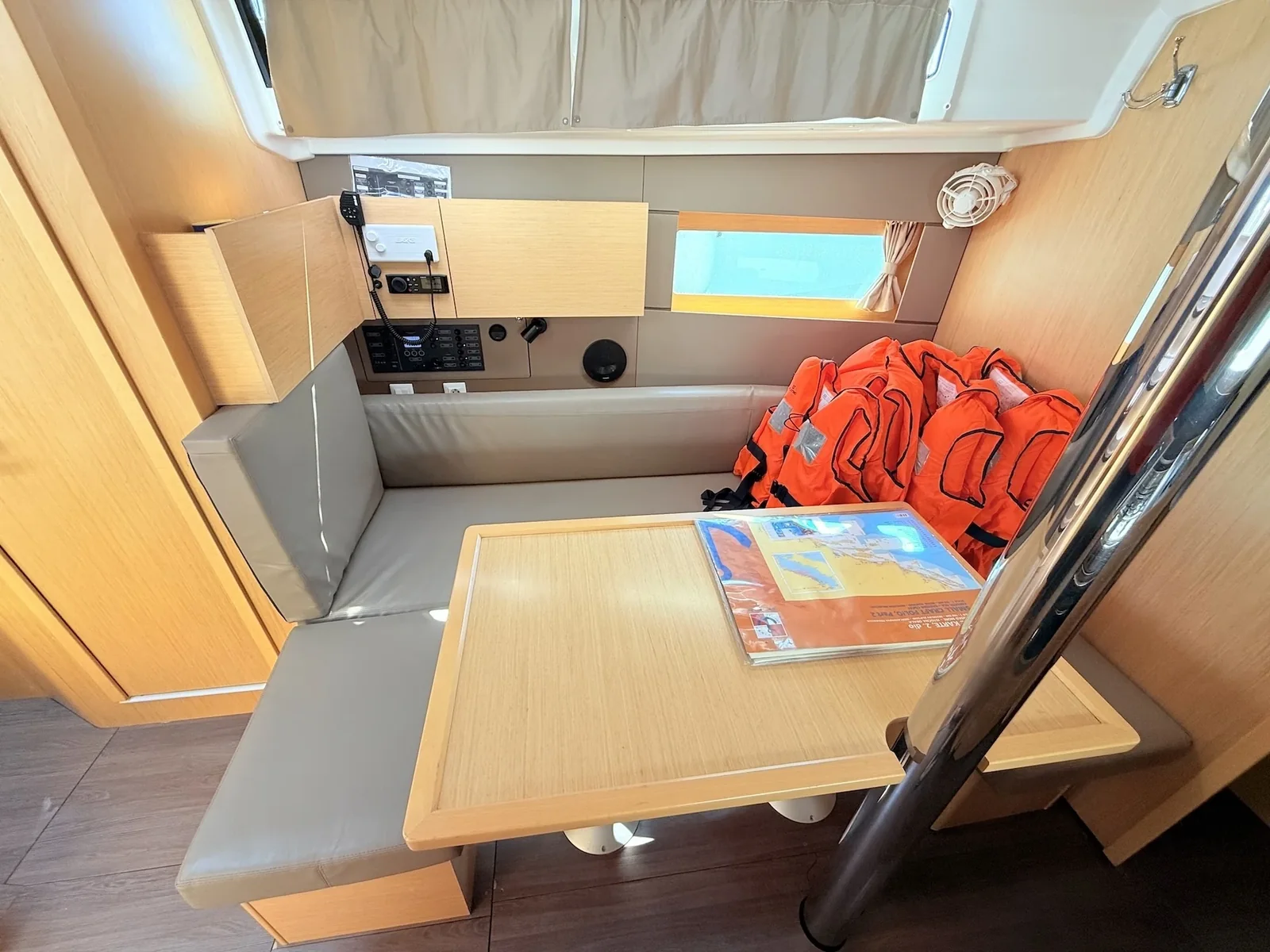 Yacht BENETEAU Oceanis 38.1 - Foxy - Foto 10