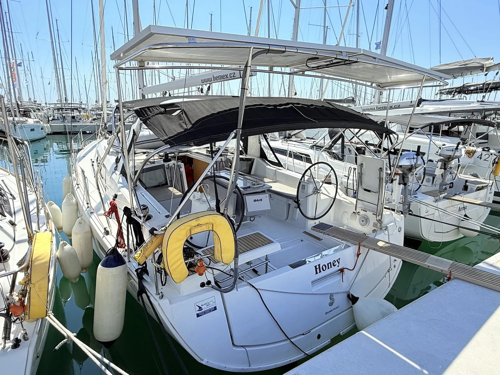 Yacht BENETEAU Oceanis 41.1 - Honey - Foto 3