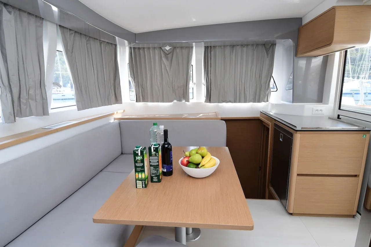 Yacht EXCESS-CATAMARANS 12 - Silver Kiss - Foto 1