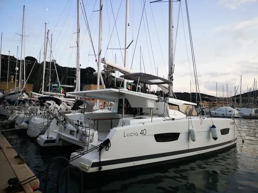 Yacht FOUNTAINE PAJOT Lucia 40 - Ines - Foto 1
