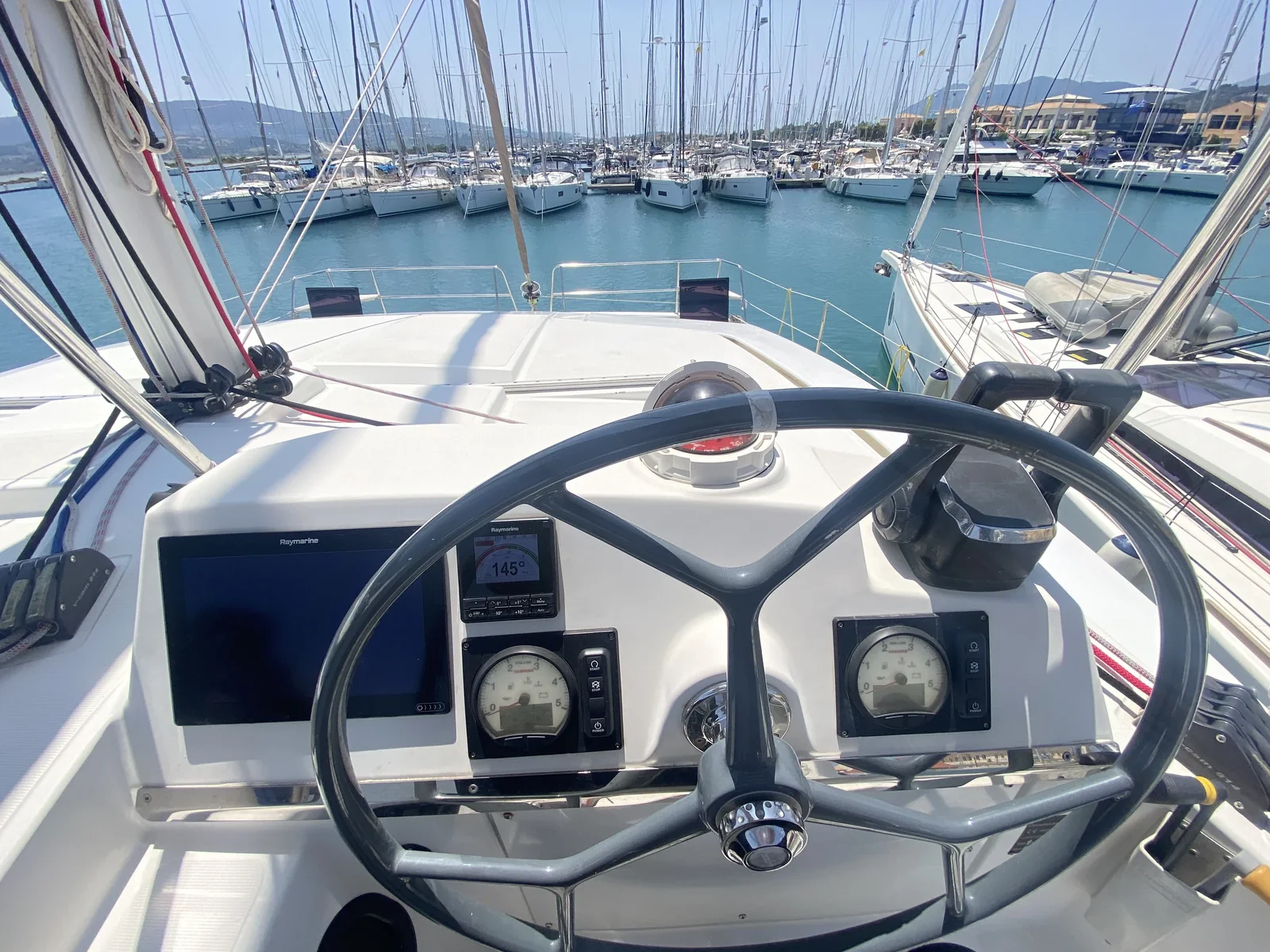 Yacht CATANA Bali 4.1 - Princess
