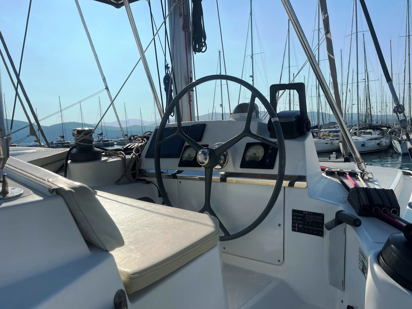 Yacht CATANA Bali 4.1 - Princess - Foto 1