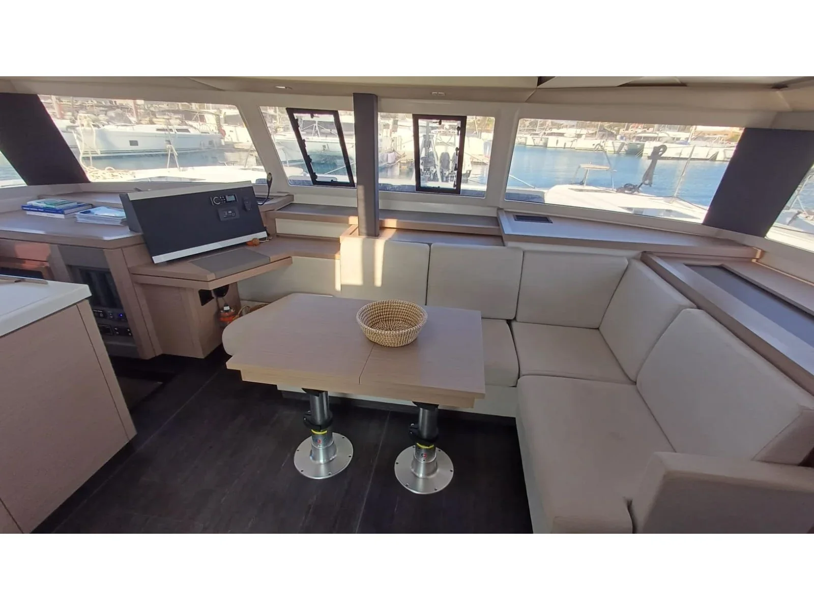 Yacht FOUNTAINE PAJOT Astrea 42 - Cicada - Foto 1