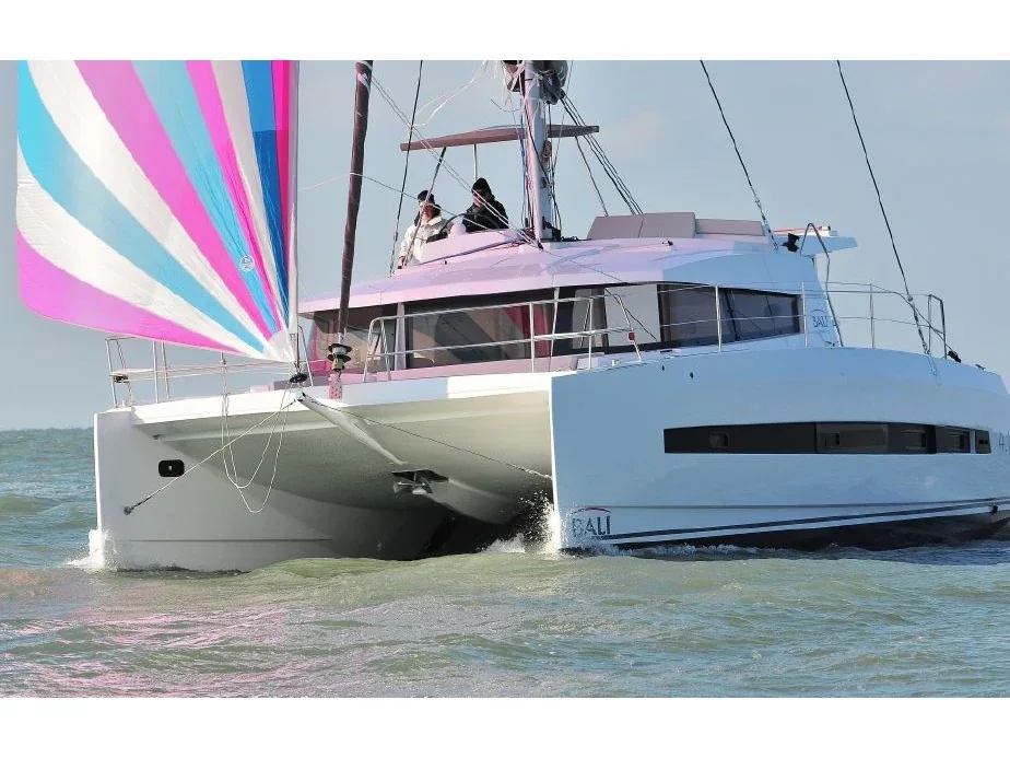 Yacht CATANA Bali 4.1 - Double Five - Foto 1
