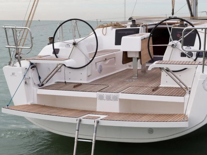 Yacht DUFOUR 382 Grand Large - Pleasant Company - Foto 1