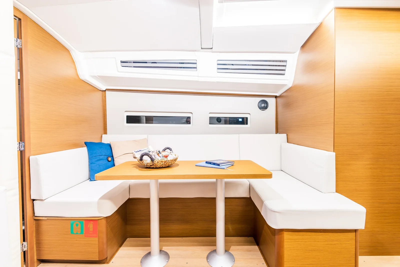 Yacht JEANNEAU Sun Odyssey 410 - Emotion - Foto 1