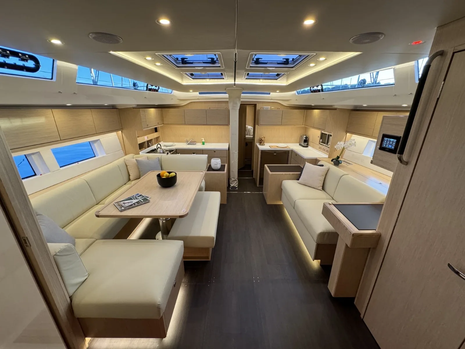 Yacht BAVARIA C57 Style - Mina - Foto 1