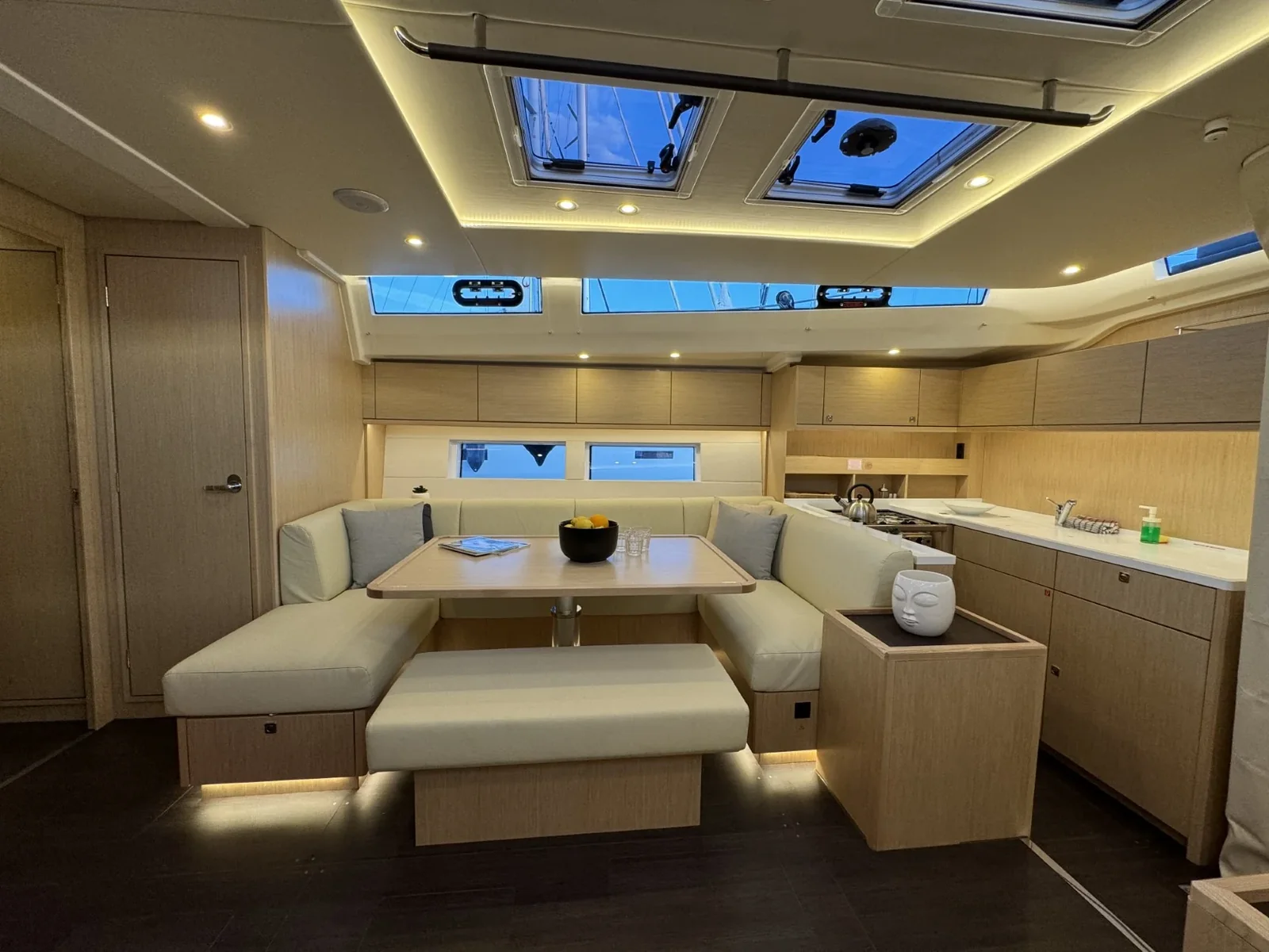 Yacht BAVARIA C57 Style - Mina - Foto 1
