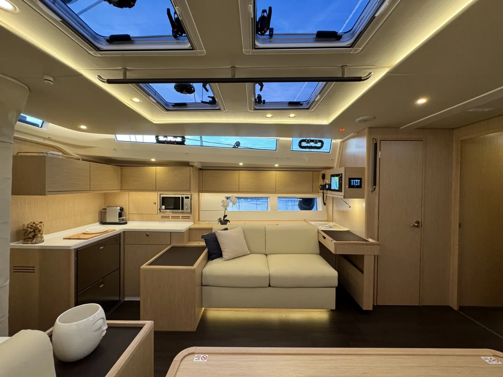 Yacht BAVARIA C57 Style - Mina - Foto 1
