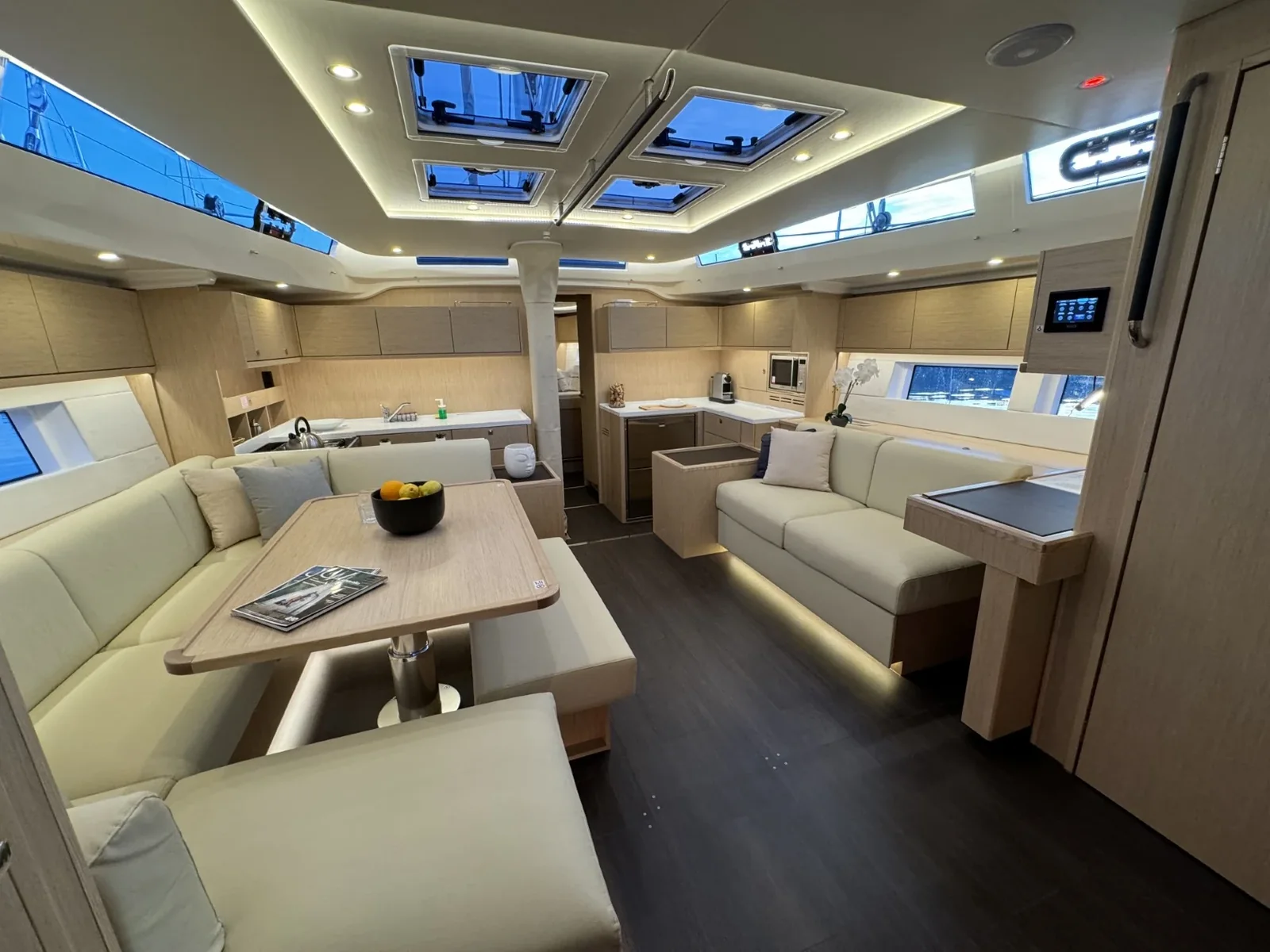 Yacht BAVARIA C57 Style - Mina - Foto 1