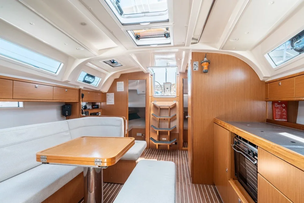 Yacht BAVARIA Cruiser 41 - Alkyoni - Foto 1
