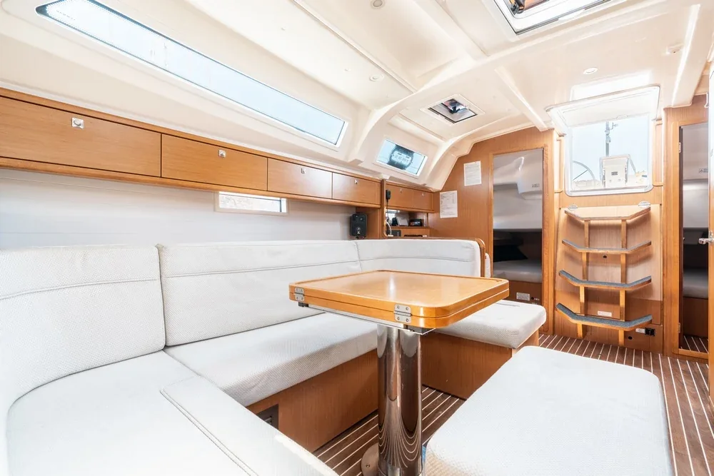 Yacht BAVARIA Cruiser 41 - Alkyoni - Foto 1