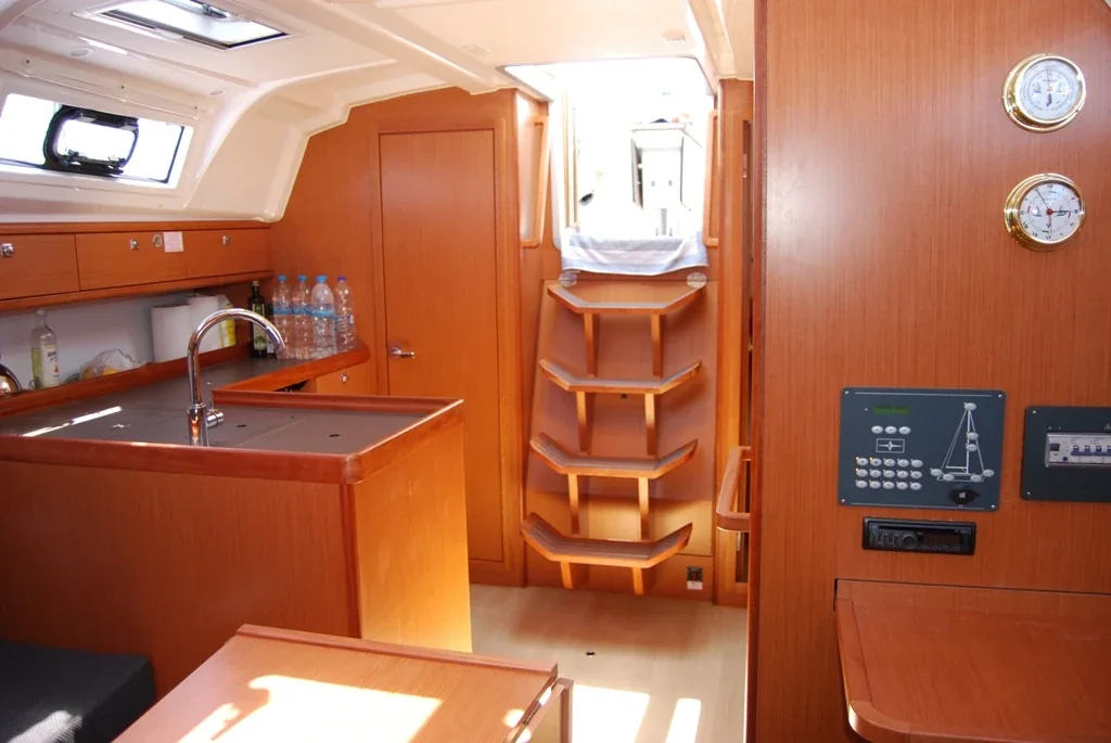 Yacht BAVARIA Cruiser 37 - Foto 1