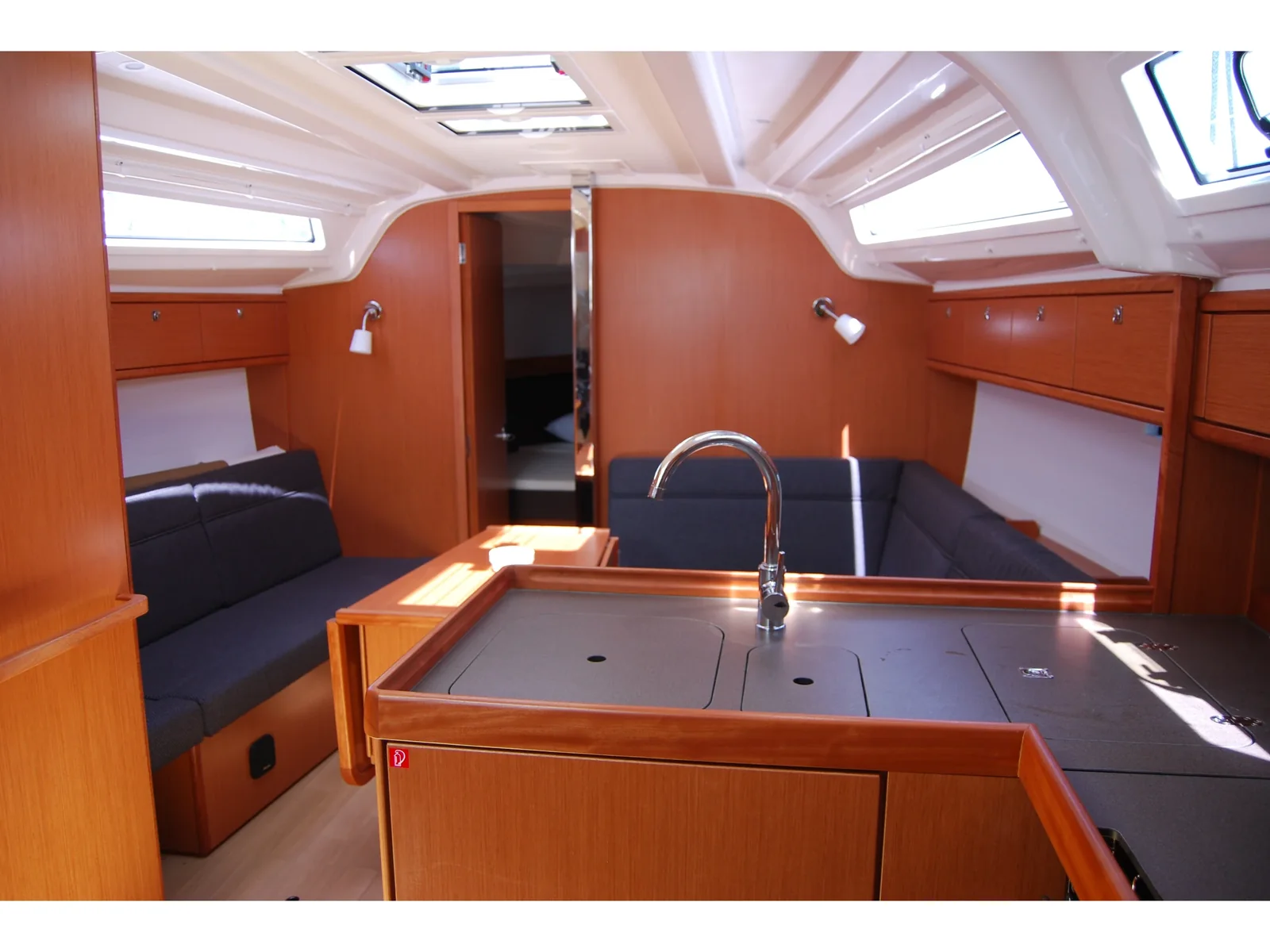 Yacht BAVARIA Cruiser 37 - Foto 1