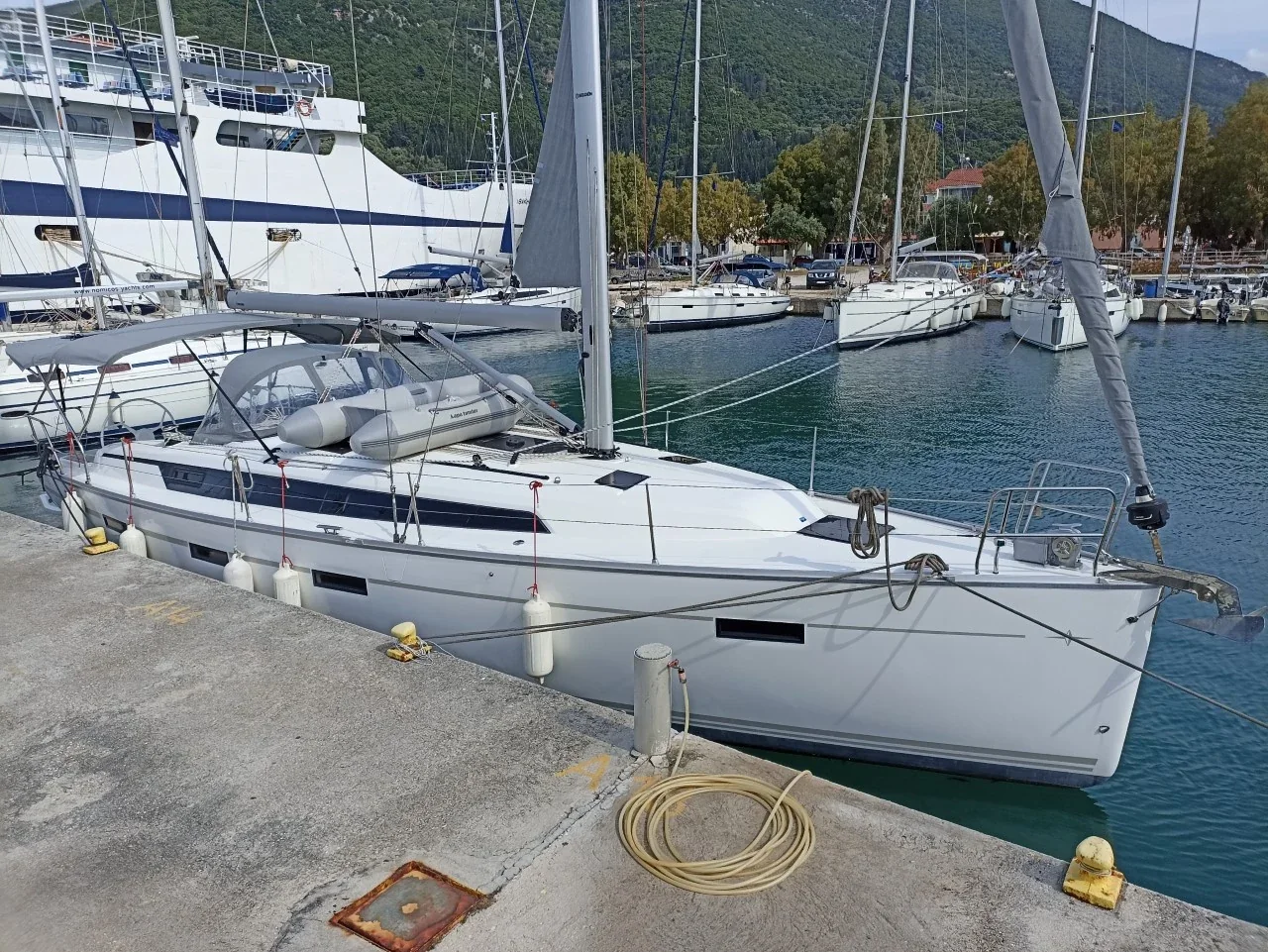 Yacht BAVARIA Cruiser 41 - Foto 1