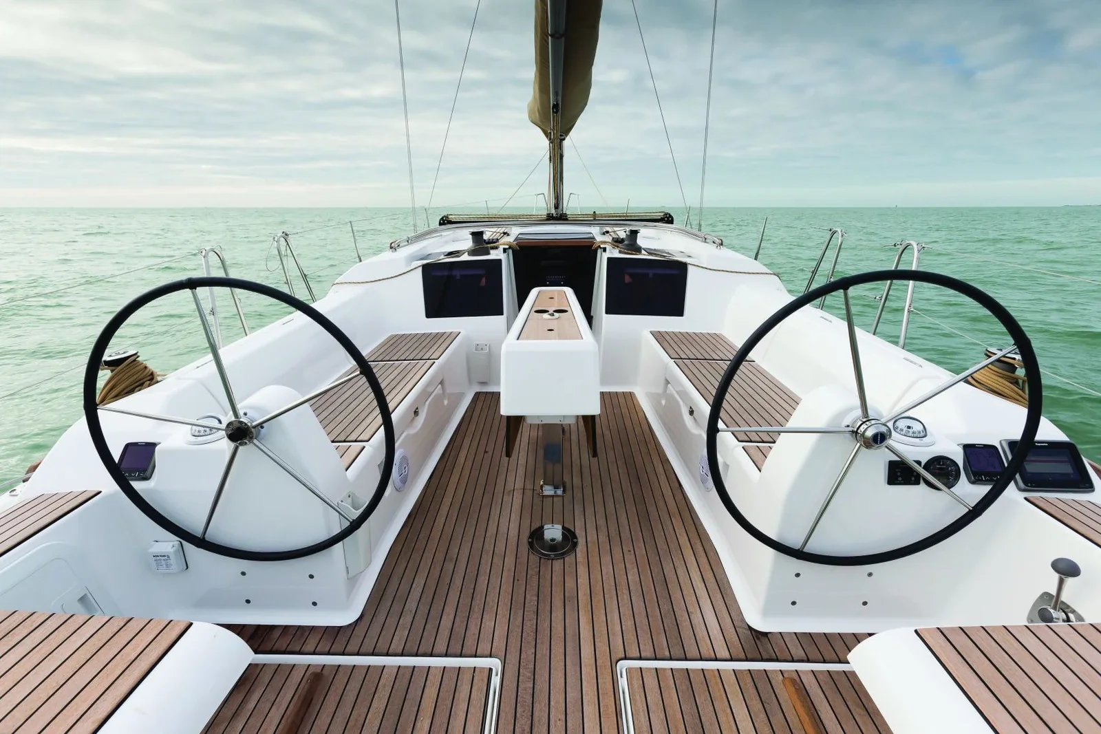 Yacht DUFOUR 382 Grand Large - Regor - Foto 1