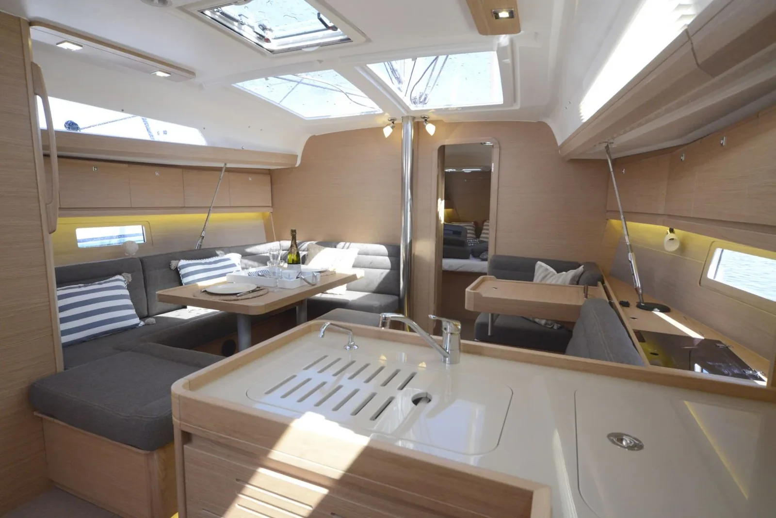 Yacht DUFOUR 412 Grand Large - Sham - Foto 1