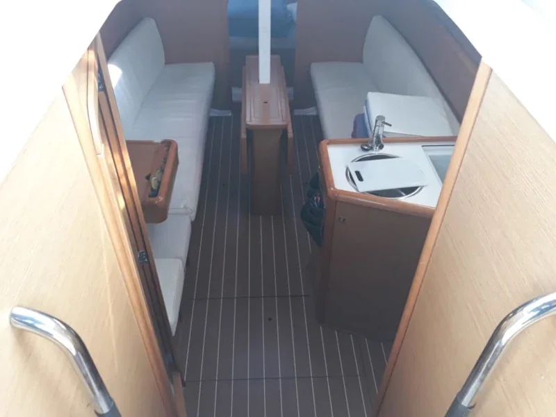 Yacht JEANNEAU Sun Odyssey 33i - Brittania - Foto 1