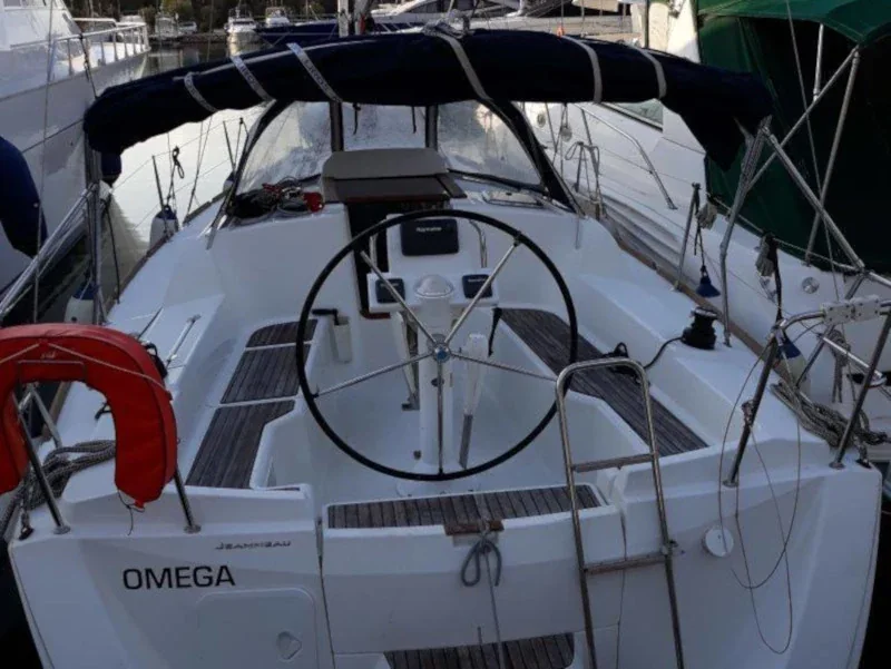 Yacht JEANNEAU Sun Odyssey 33i - Omega