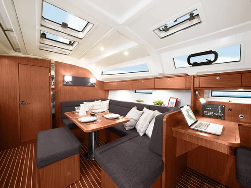Yacht BAVARIA Cruiser 41 - Hera