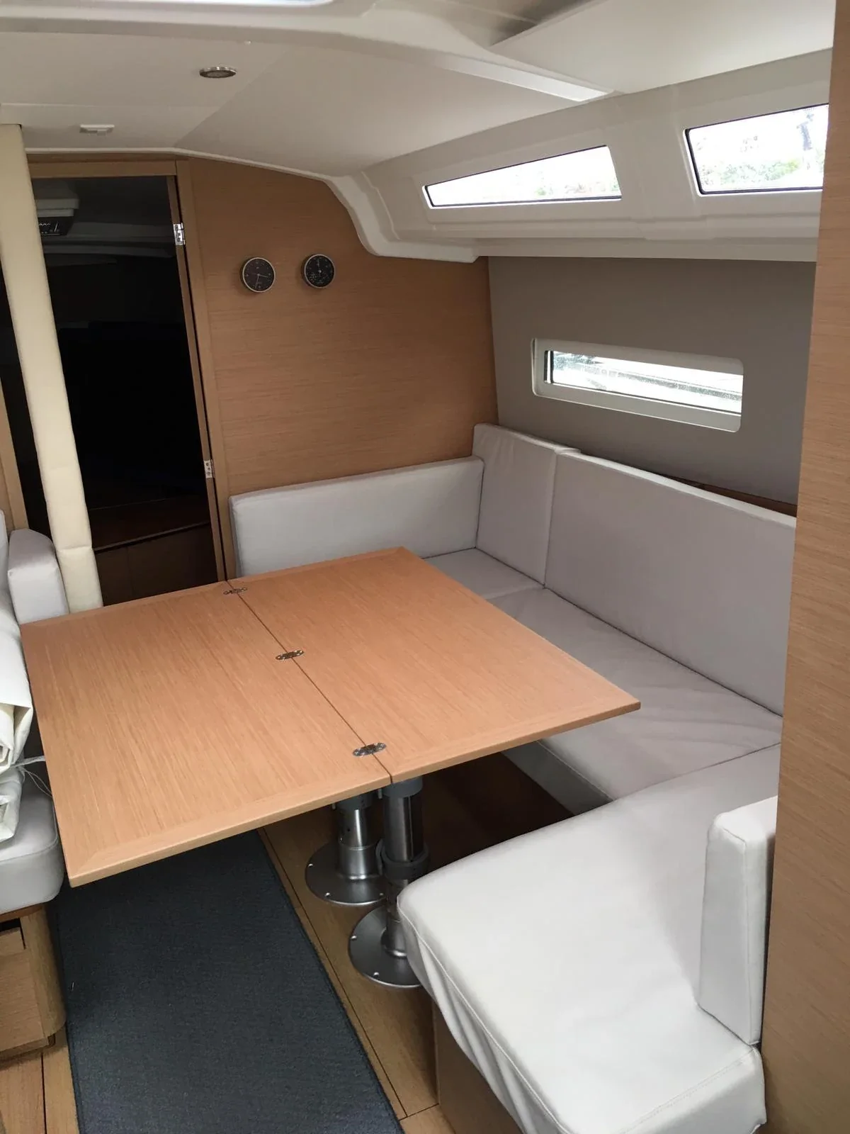 Yacht JEANNEAU Sun Odyssey 410 - Intrepida - Foto 1