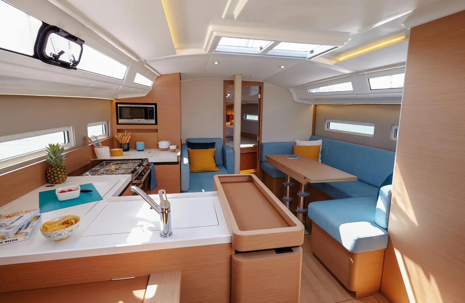 Yacht JEANNEAU Sun Odyssey 410 - Intrepida - Foto 1