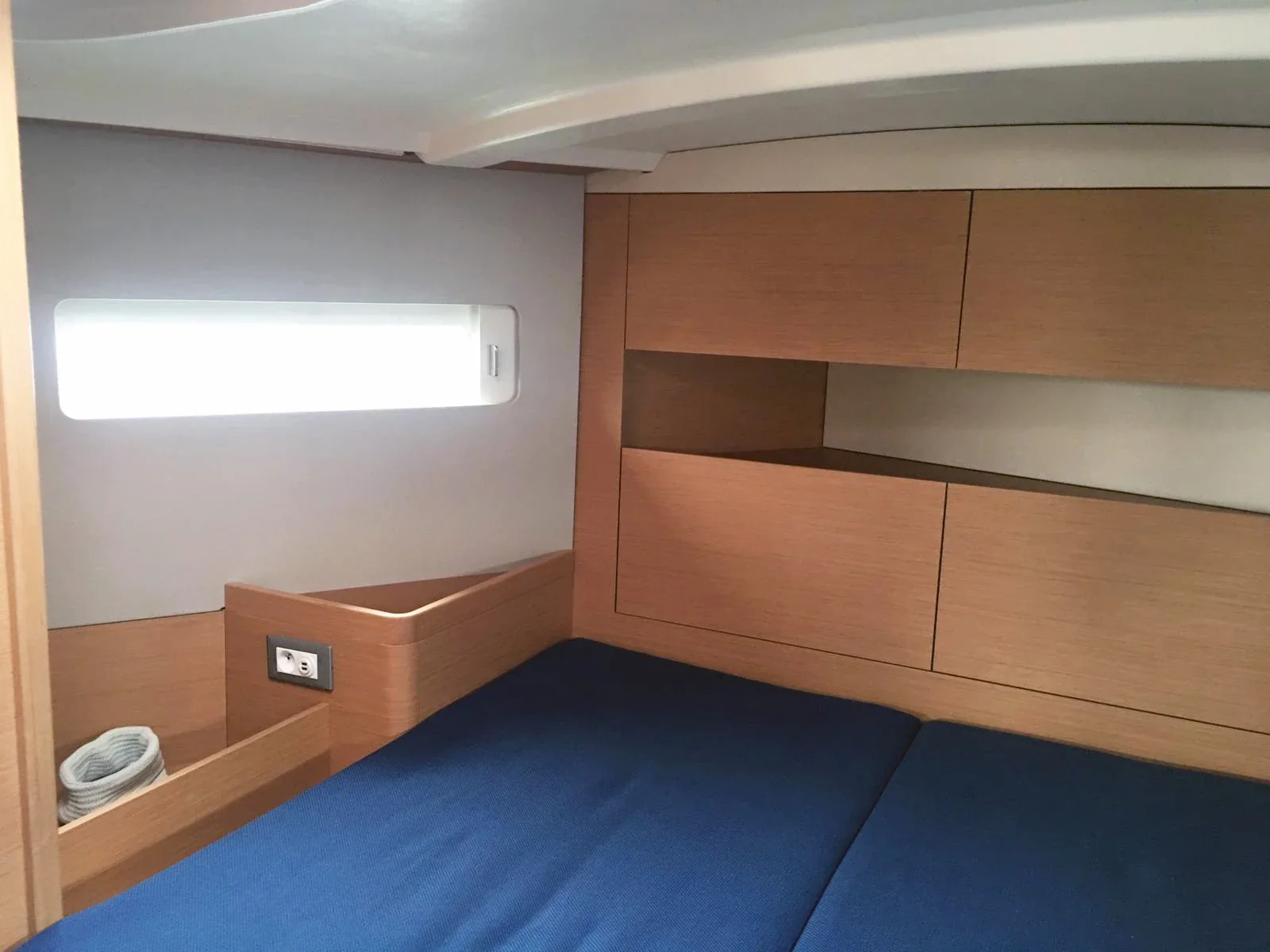 Yacht JEANNEAU Sun Odyssey 410 - Intrepida - Foto 1