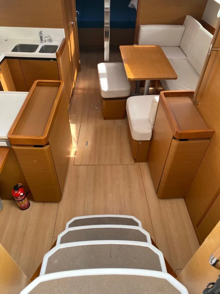 Yacht JEANNEAU Sun Odyssey 440 - Alboran Caipiroska - Foto 1