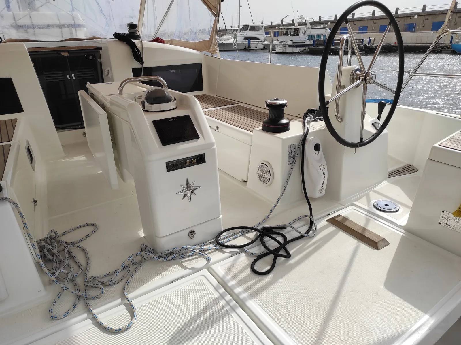 Yacht JEANNEAU Sun Odyssey 440 - Alboran Caipiroska - Foto 1
