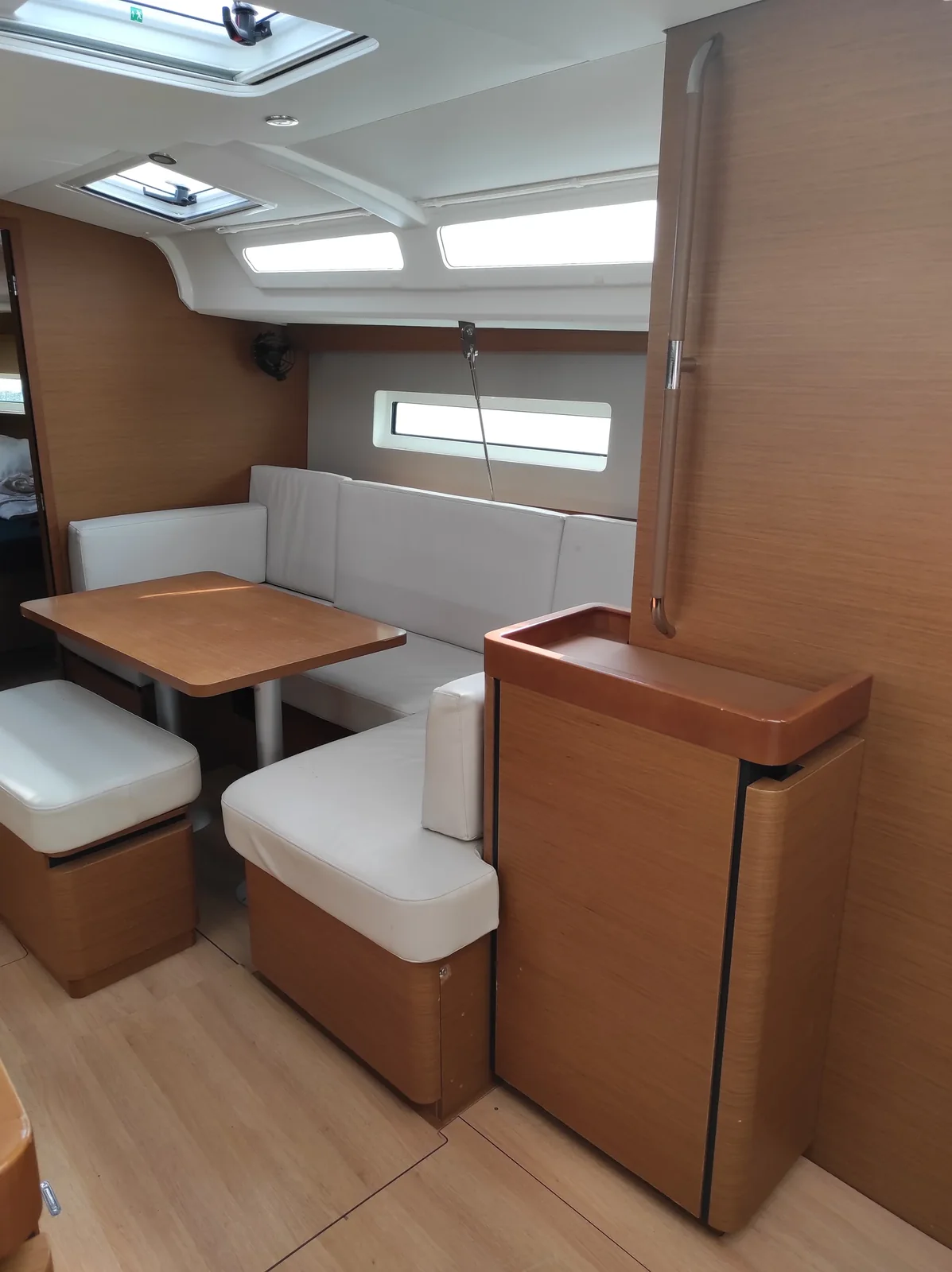 Yacht JEANNEAU Sun Odyssey 440 - Alboran Caipiroska - Foto 1