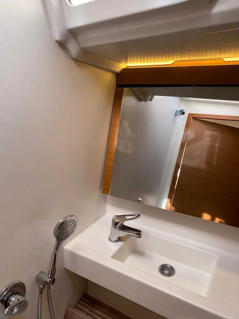 Yacht JEANNEAU Sun Odyssey 440 - Alboran Caipiroska - Foto 1