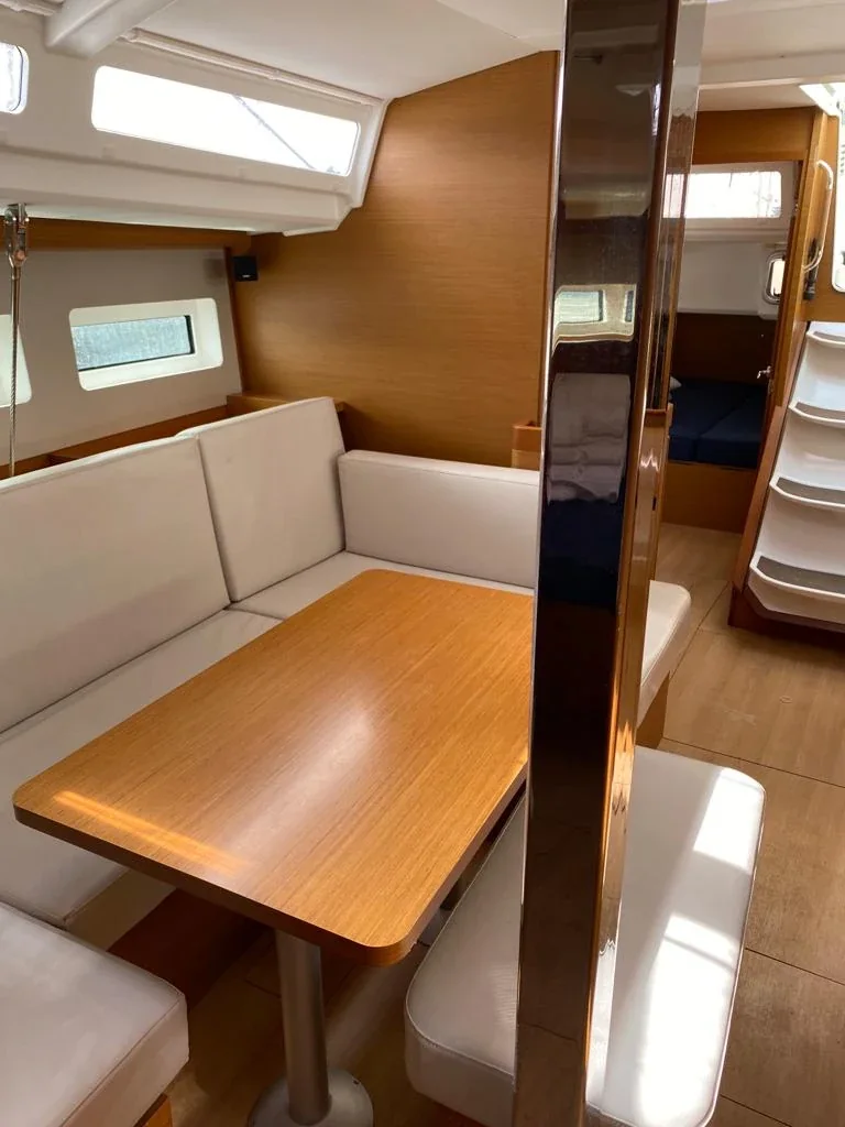 Yacht JEANNEAU Sun Odyssey 440 - Alboran Caipiroska - Foto 1