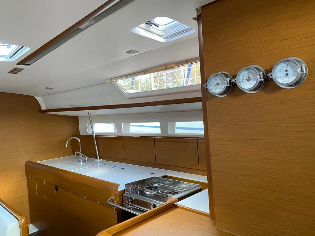 Yacht JEANNEAU Sun Odyssey 519 - Alboran Pacharán - Foto 1