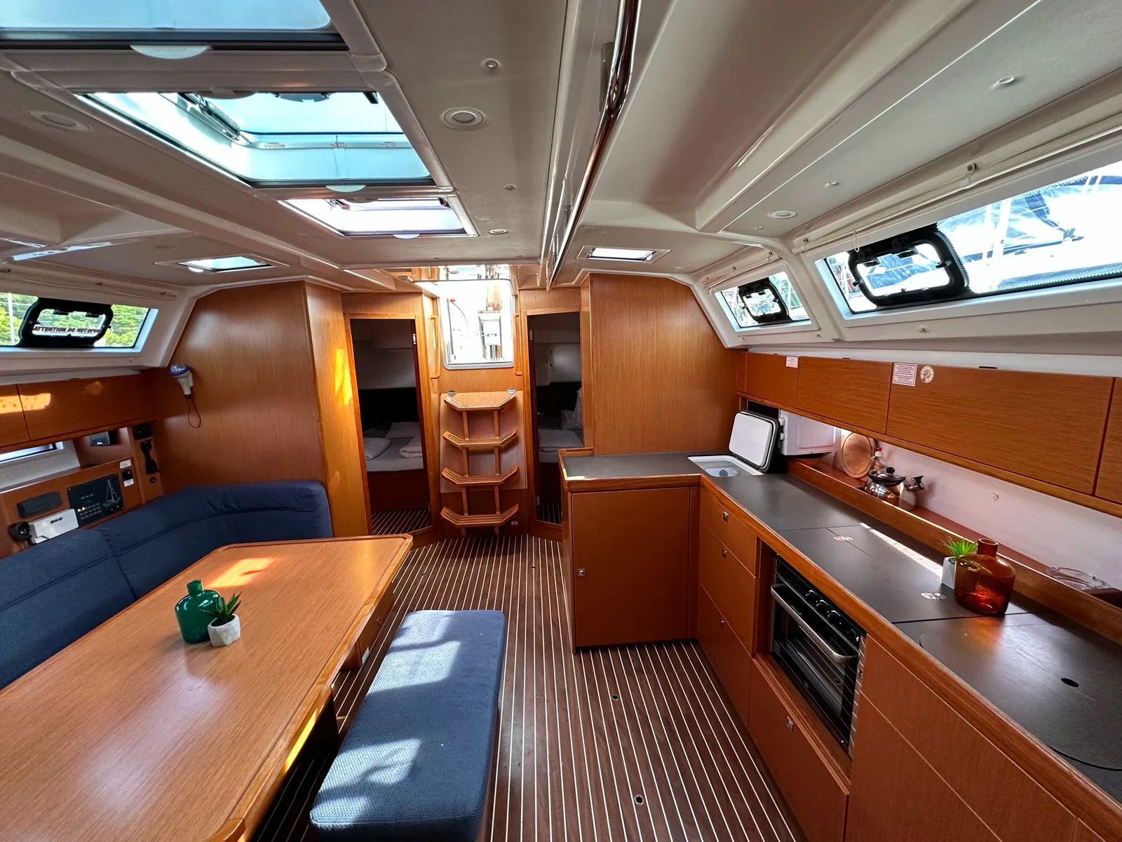 Yacht BAVARIA Cruiser 46 - Nebula - Foto 1
