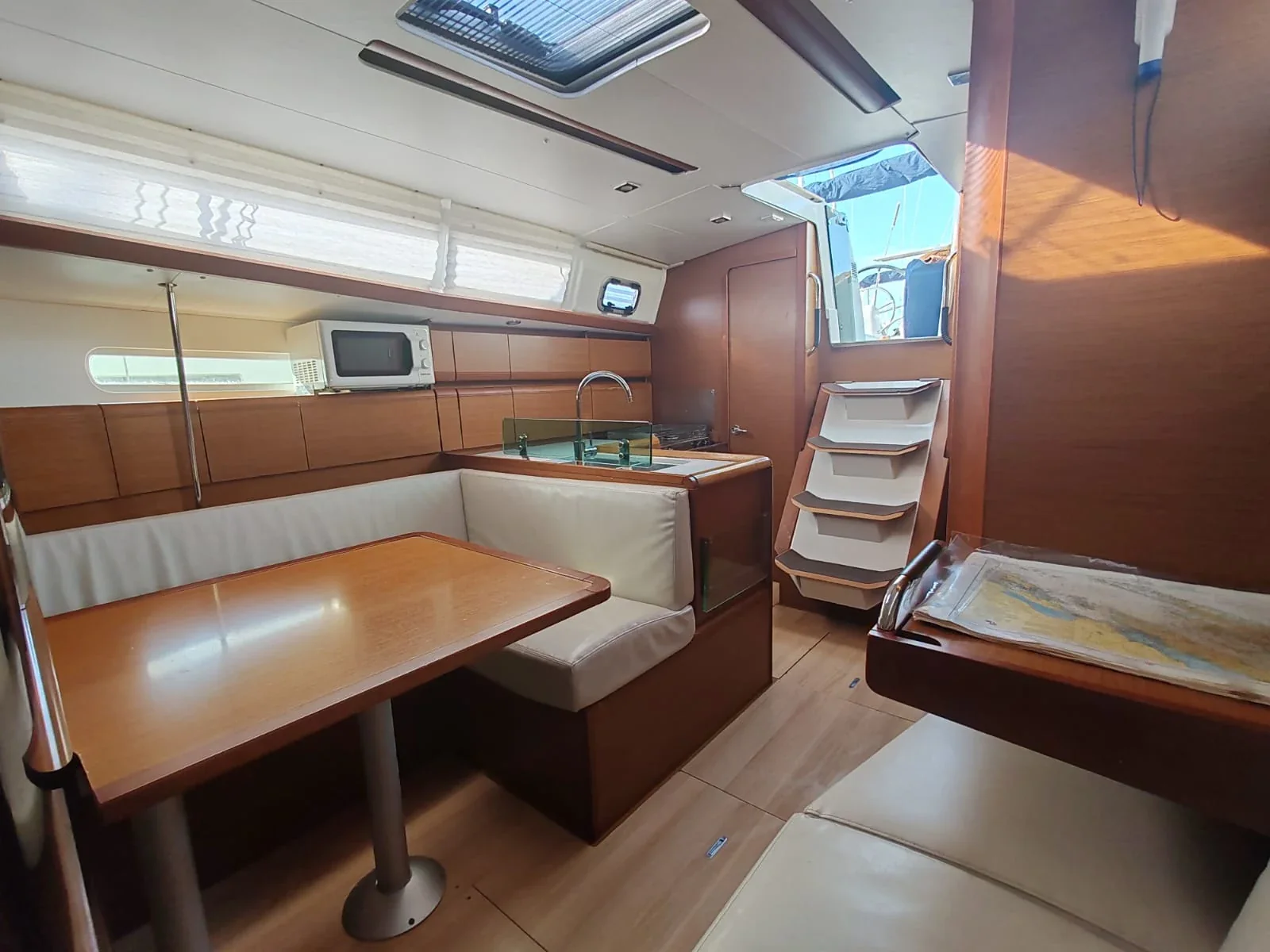 Yacht JEANNEAU Sun Odyssey 389 - Freddie - Foto 1